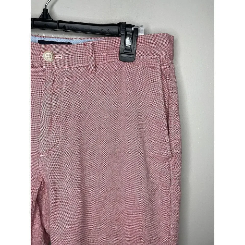 BANANA REPUBLIC Shorts Mens 32 x 10 Red Flat-Front 100% Cotton